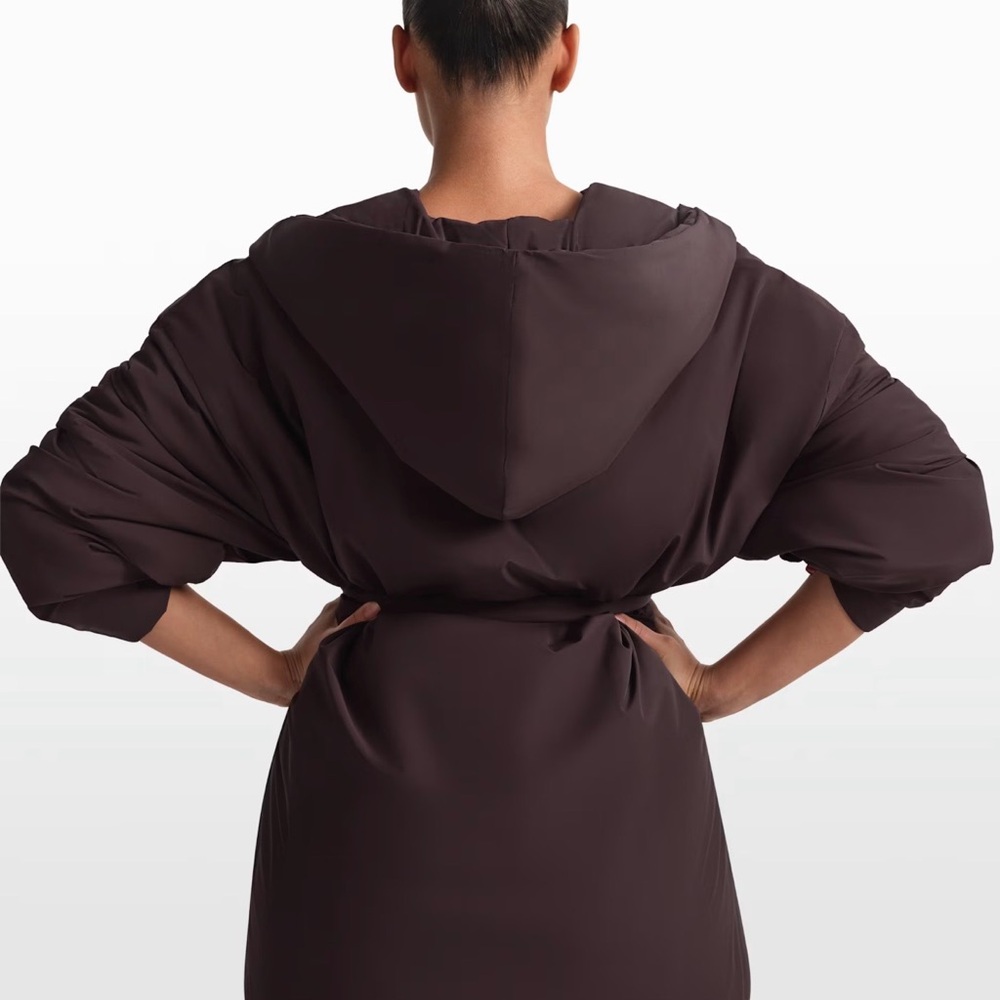 Nike Skims Woven Nylon Wrap Coat NWOT MEDIUM - Picture 3 of 4